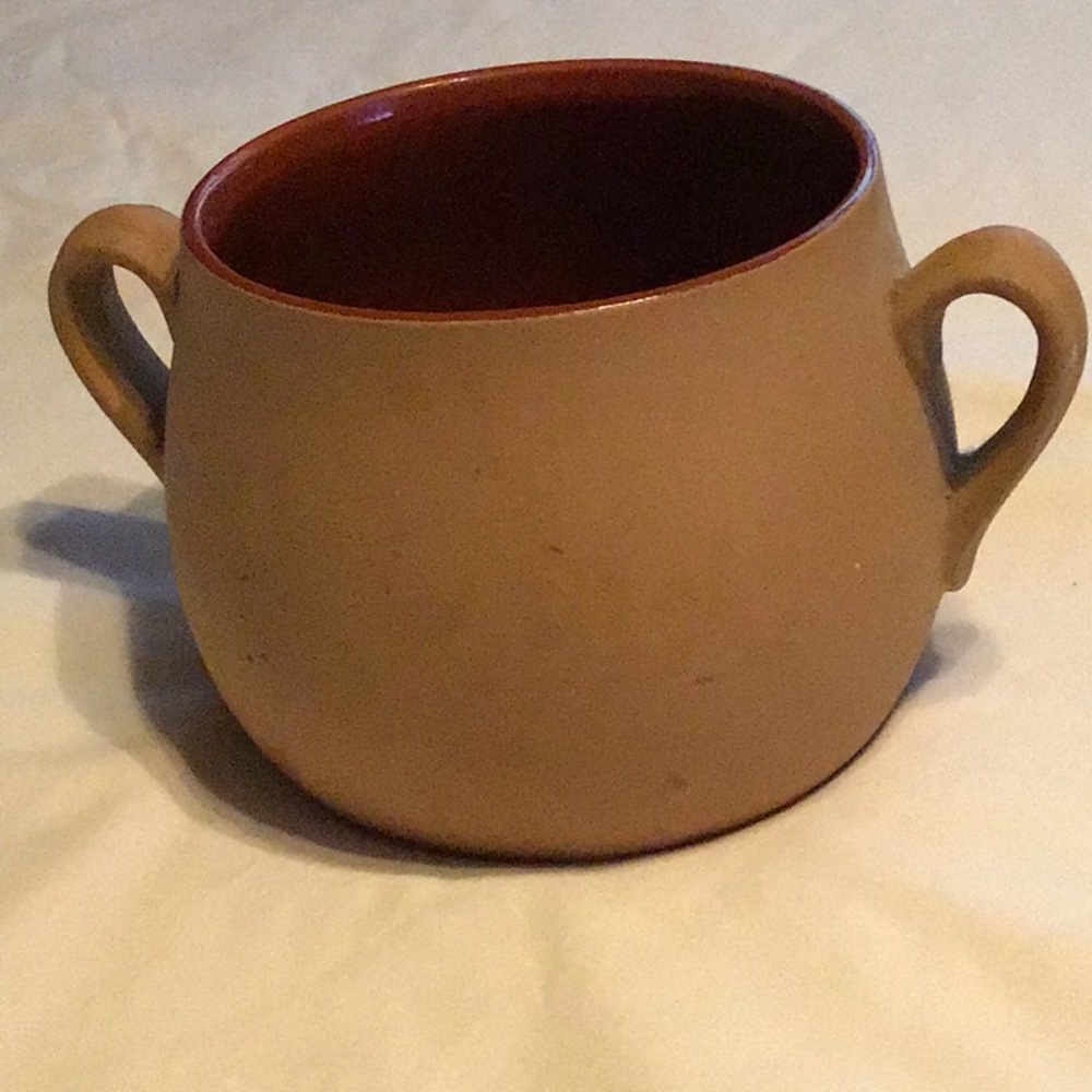 Vintage Red Wing Pot